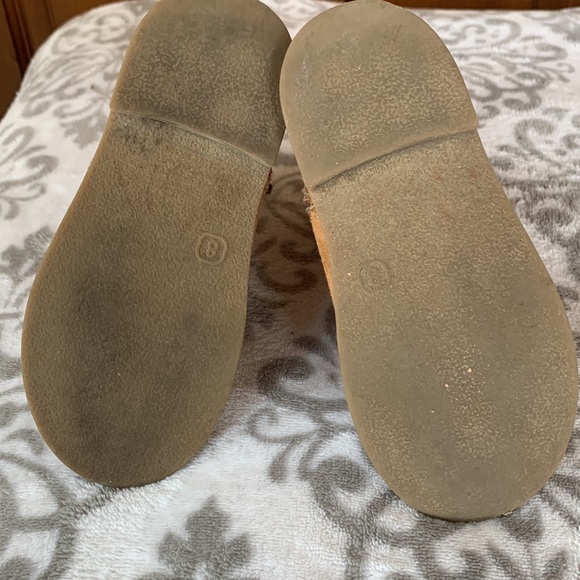 Girl Booties Toddler/Small Girl Size 8 - Picture 2 of 6